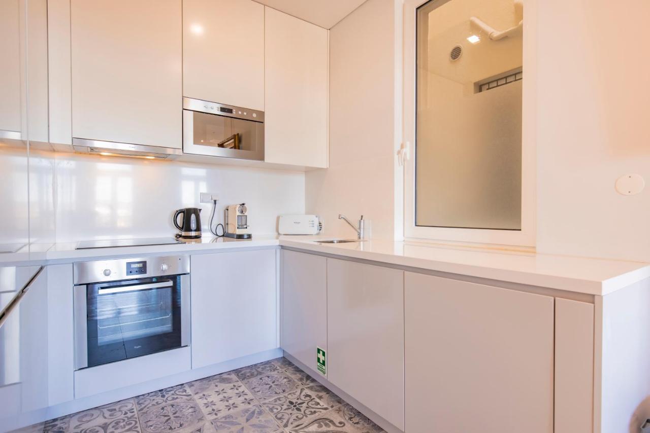 Castelo Design Aparment W/ Balcony & Super View By Lovelystay Лиссабон Экстерьер фото